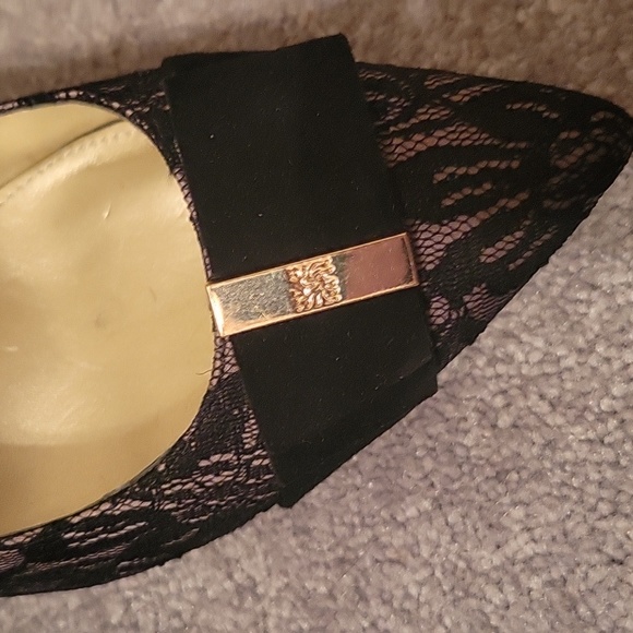 Anne Klein Black Lace Pumps with Gold Trim - Picture 5 of 5